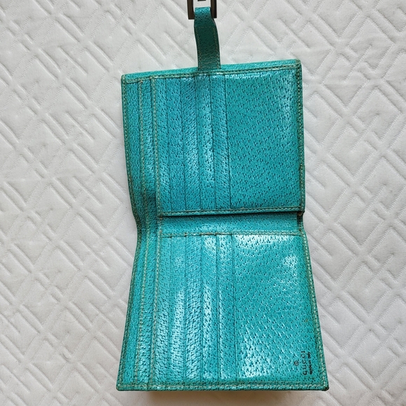 GUCCI Monogram Piston Lock Compact Wallet Turquoise w/COA - Picture 7 of 12